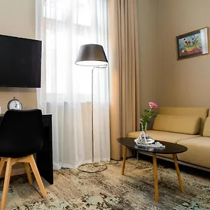 Boutique Adagio מלון דירות טביליסי